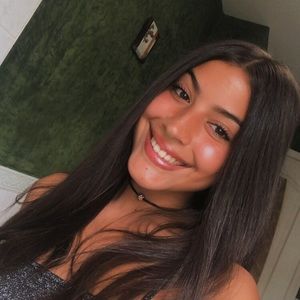 Meet your Posher, Dakota